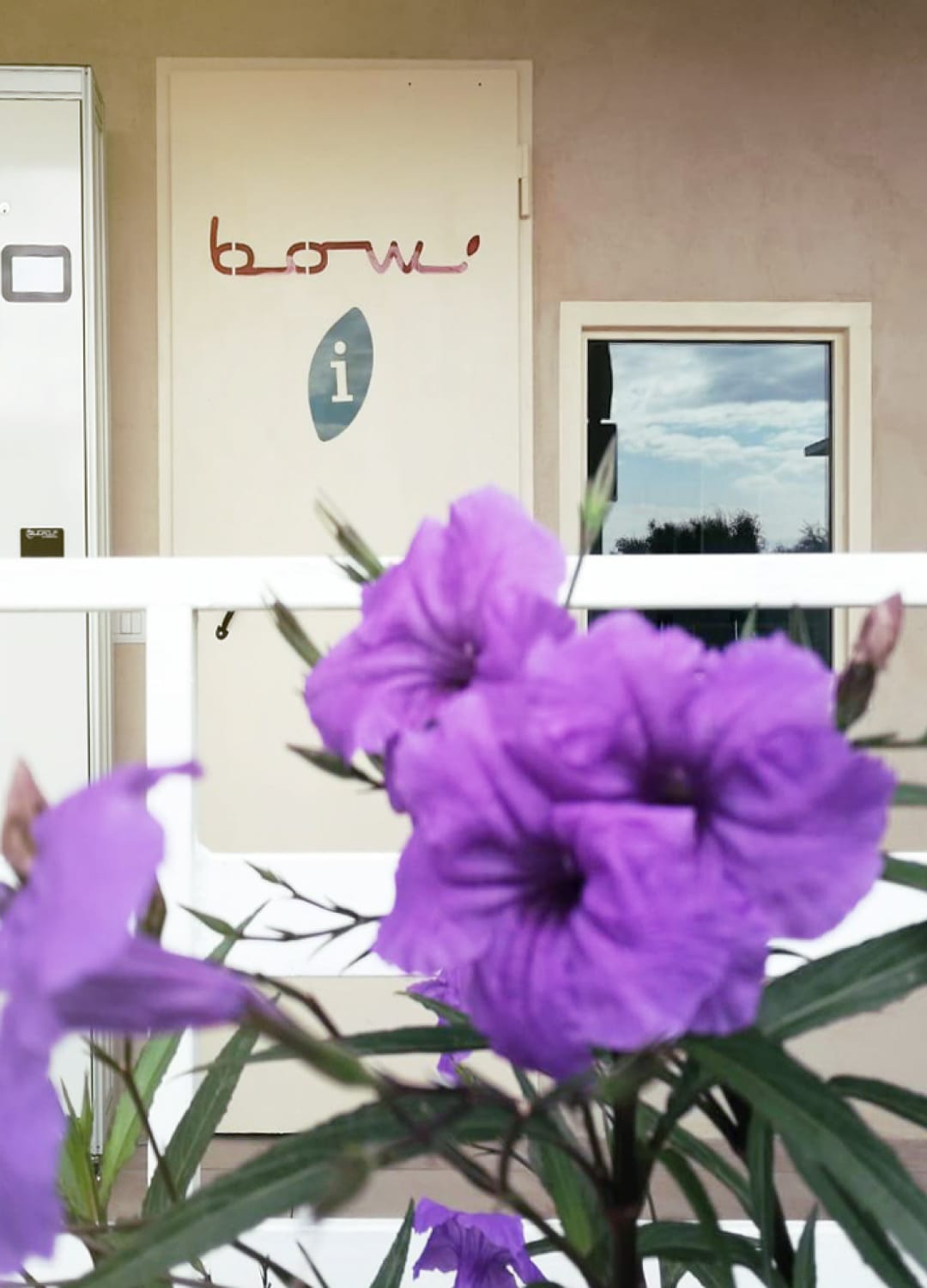 Bow – Bathroom on Wheels